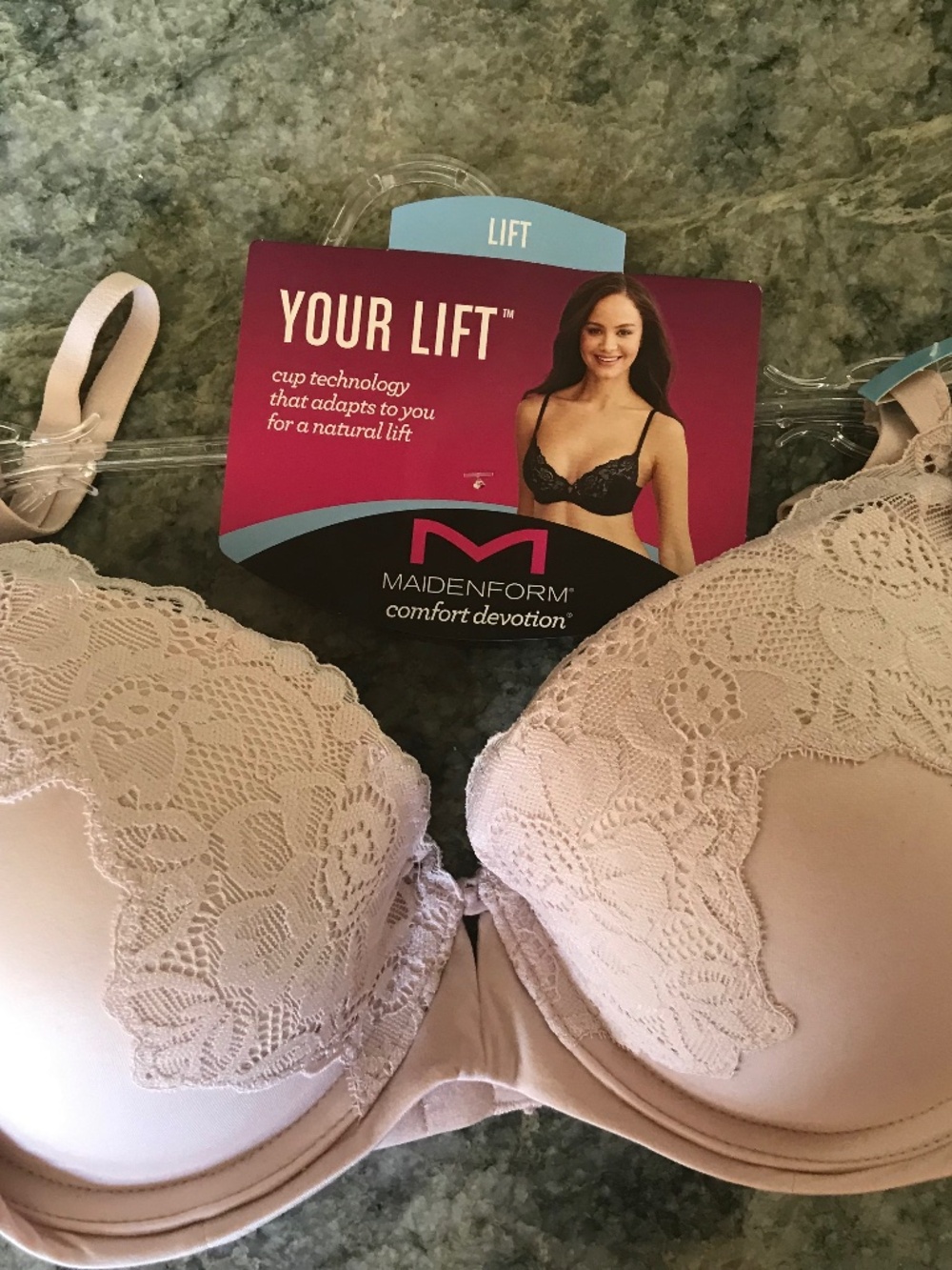 Maidenform Lift Bra - size 34C - beige